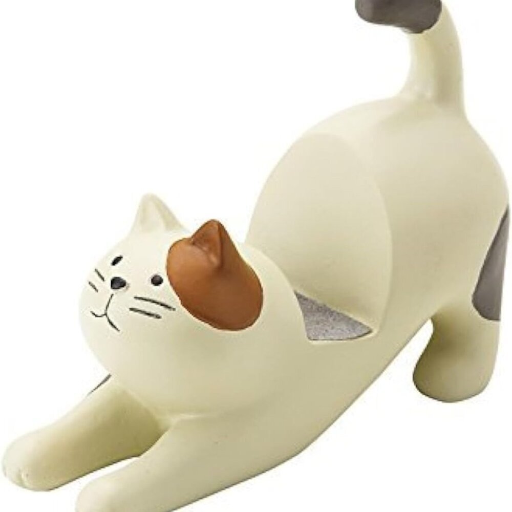 Cream Cat with Brown Ear Patch Smartphone Stand